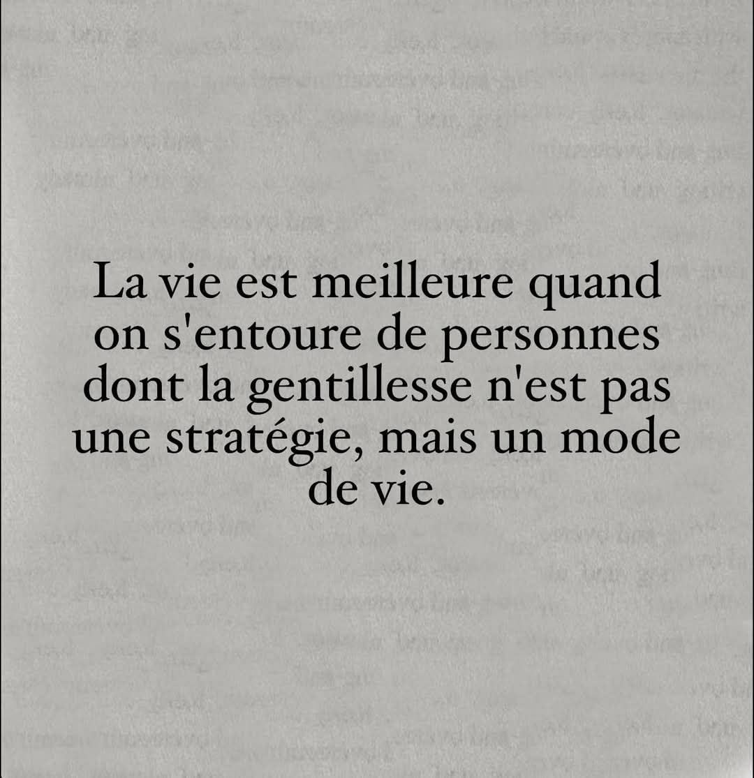 Celui qui t'abandonne dans les moments difficiles n'a jamais été avec toi.